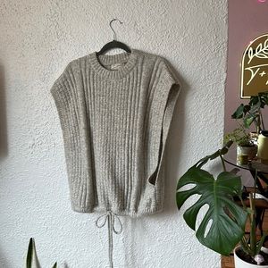Target/Universal Thread Grey Sweater Pull Over
